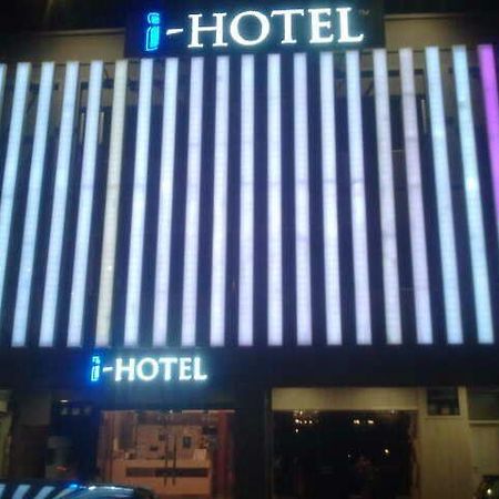 I-Hotel @ Johor Bahru Eksteriør billede